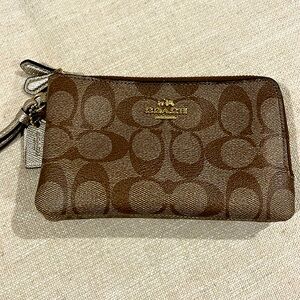 NWOT authentic Coach double zip wristlet
